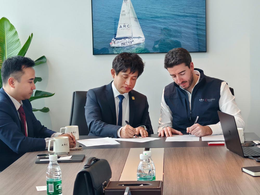 ARC Group and Meey Group signing and agreement